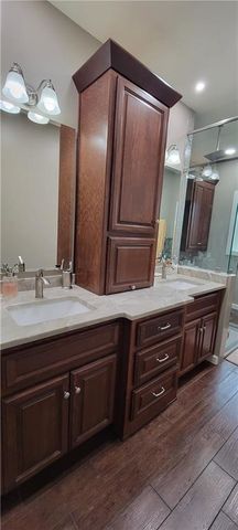 1010 N Prairie Lane, Raymore, MO 64083