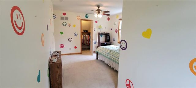 1010 N Prairie Lane, Raymore, MO 64083