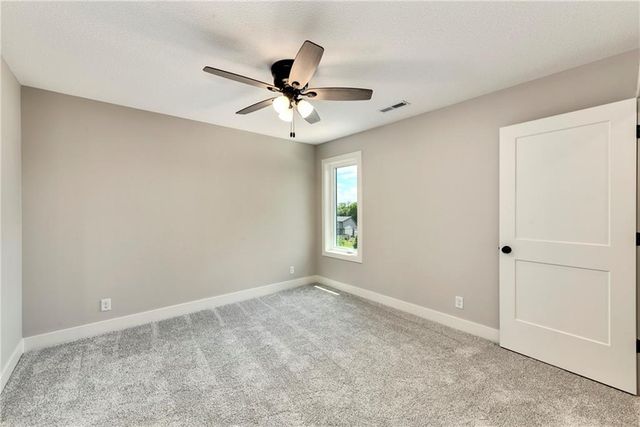 1515 NW Whispering Court, Grain Valley, MO 64029