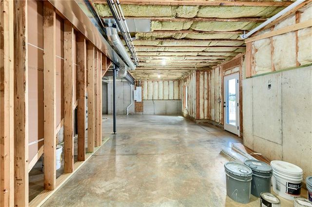 1515 NW Whispering Court, Grain Valley, MO 64029