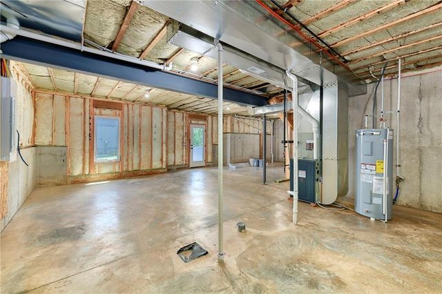 1515 NW Whispering Court, Grain Valley, MO 64029