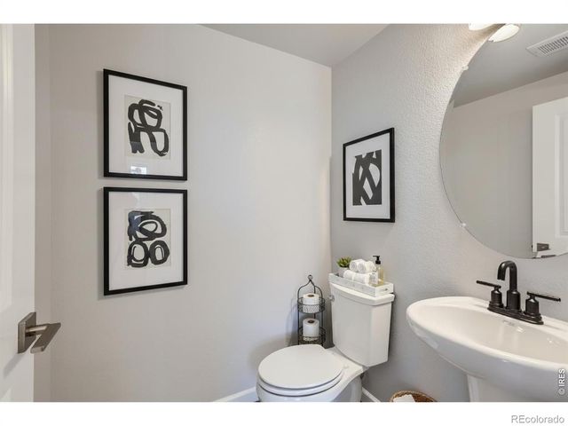 2844 Bear Springs Circle, Longmont, CO 80503