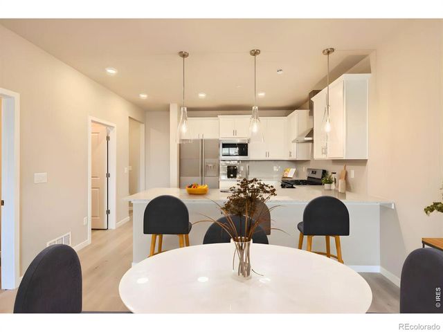 2844 Bear Springs Circle, Longmont, CO 80503