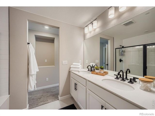 2844 Bear Springs Circle, Longmont, CO 80503