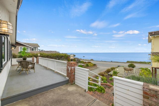 683 Ocean View Boulevard, Pacific Grove, CA 93950