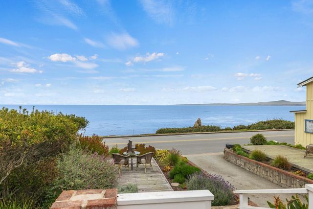 683 Ocean View Boulevard, Pacific Grove, CA 93950