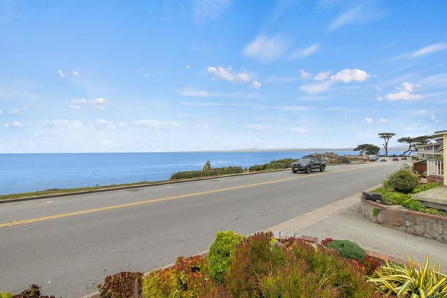 683 Ocean View Boulevard, Pacific Grove, CA 93950