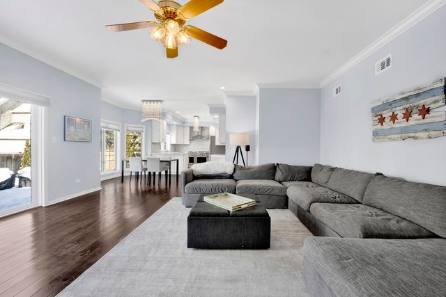 316 S Redfield Court, Park Ridge, IL 60068