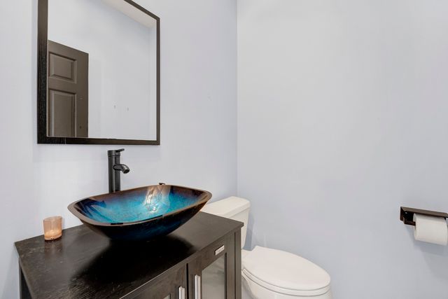 316 S Redfield Court, Park Ridge, IL 60068