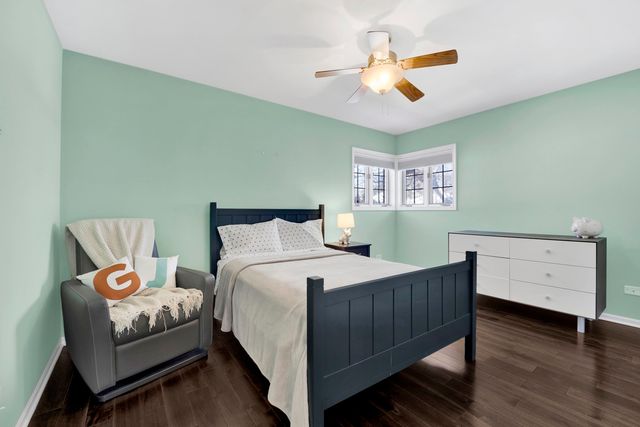 316 S Redfield Court, Park Ridge, IL 60068