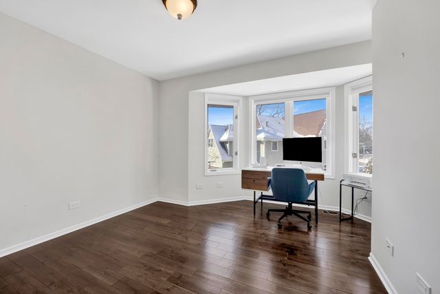 316 S Redfield Court, Park Ridge, IL 60068