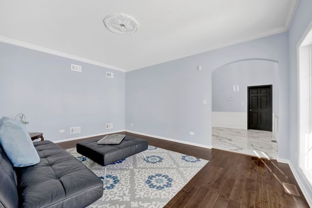 316 S Redfield Court, Park Ridge, IL 60068