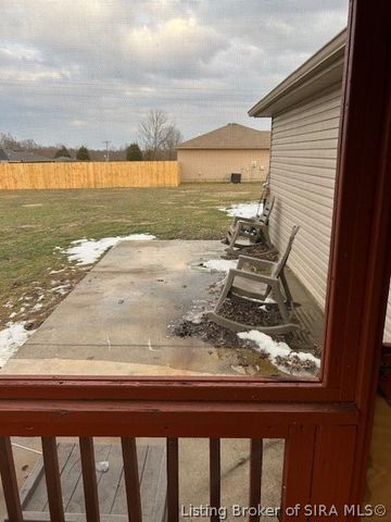 2241 Ryleigh Circle NW, Ramsey, IN 47166