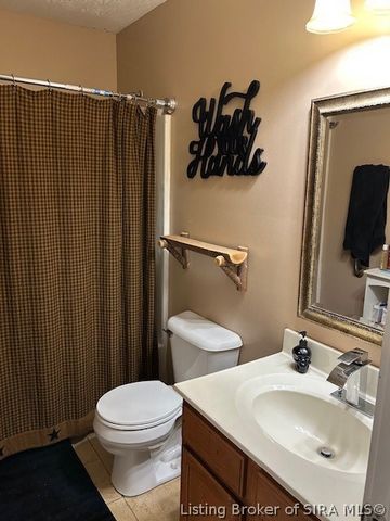 2241 Ryleigh Circle NW, Ramsey, IN 47166