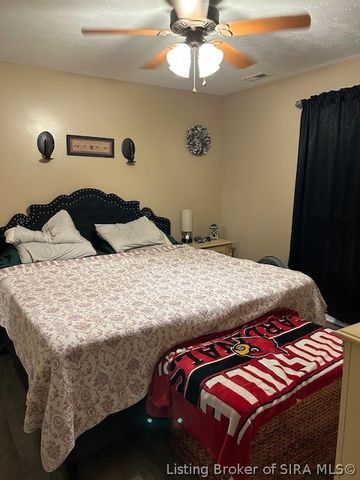 2241 Ryleigh Circle NW, Ramsey, IN 47166