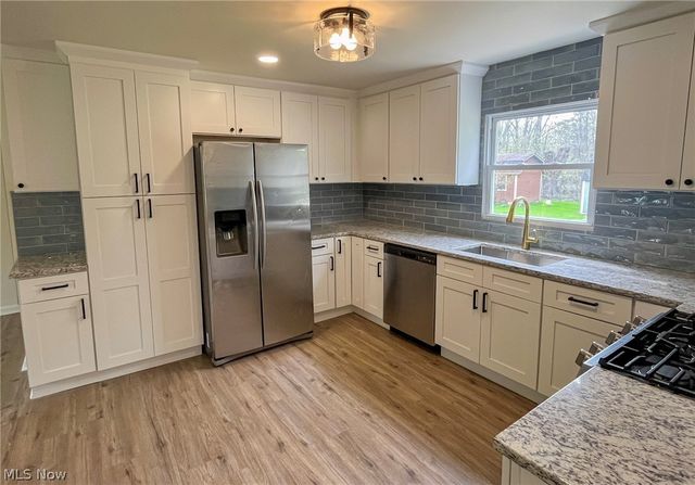 42009 Adelbert Street, Elyria, OH 44035