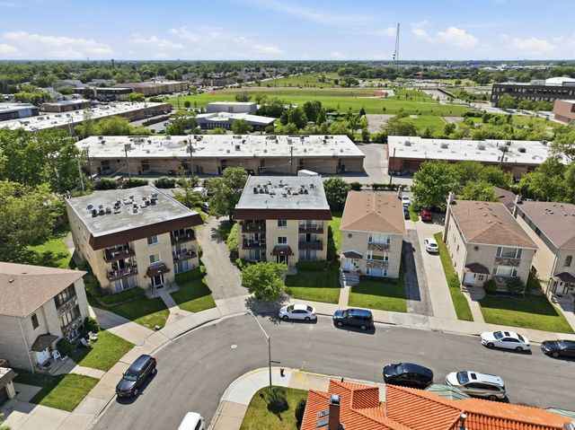 4100 N Neenah Avenue 201N, Chicago, IL 60634