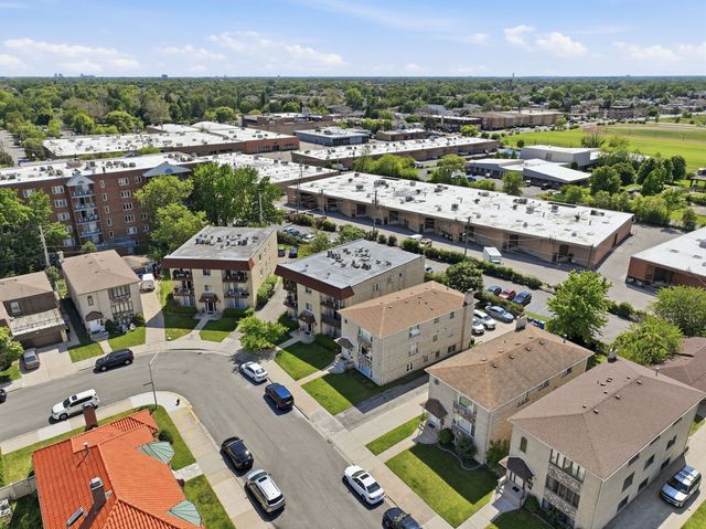 4100 N Neenah Avenue 201N, Chicago, IL 60634