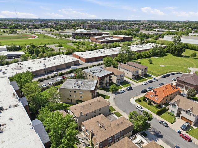 4100 N Neenah Avenue 201N, Chicago, IL 60634