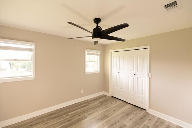 22 Steele ST, Lampasas, TX 76550