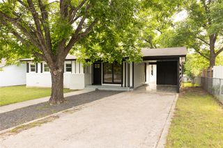 22 Steele ST, Lampasas, TX 76550