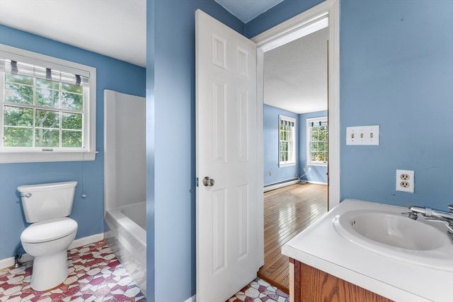 27 Quincy Ave 27, Dedham, MA 02026