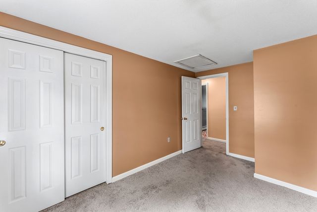 27 Quincy Ave 27, Dedham, MA 02026