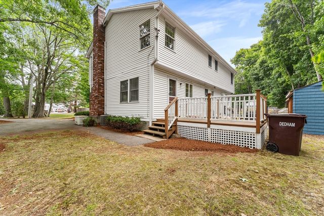27 Quincy Ave 27, Dedham, MA 02026