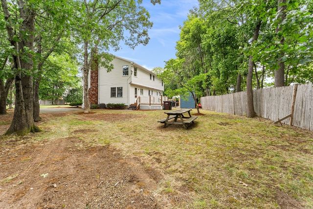 27 Quincy Ave 27, Dedham, MA 02026