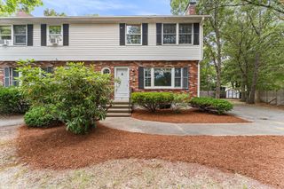 27 Quincy Ave 27, Dedham, MA 02026