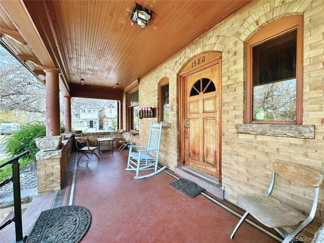 1580 VINE Street, Denver, CO 80206