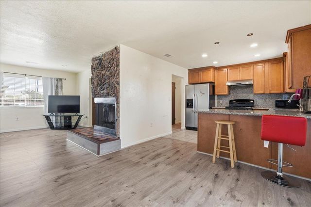 6332 Logan St, Sacramento, CA 95824