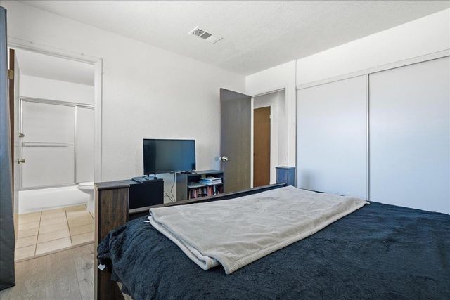 6332 Logan St, Sacramento, CA 95824