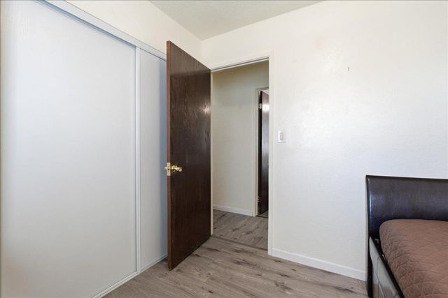 6332 Logan St, Sacramento, CA 95824
