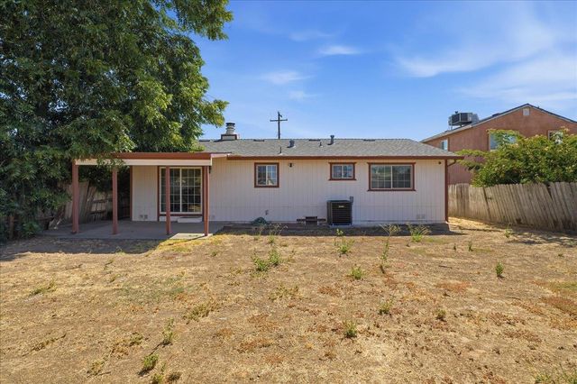 6332 Logan St, Sacramento, CA 95824