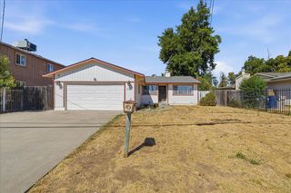 6332 Logan St, Sacramento, CA 95824