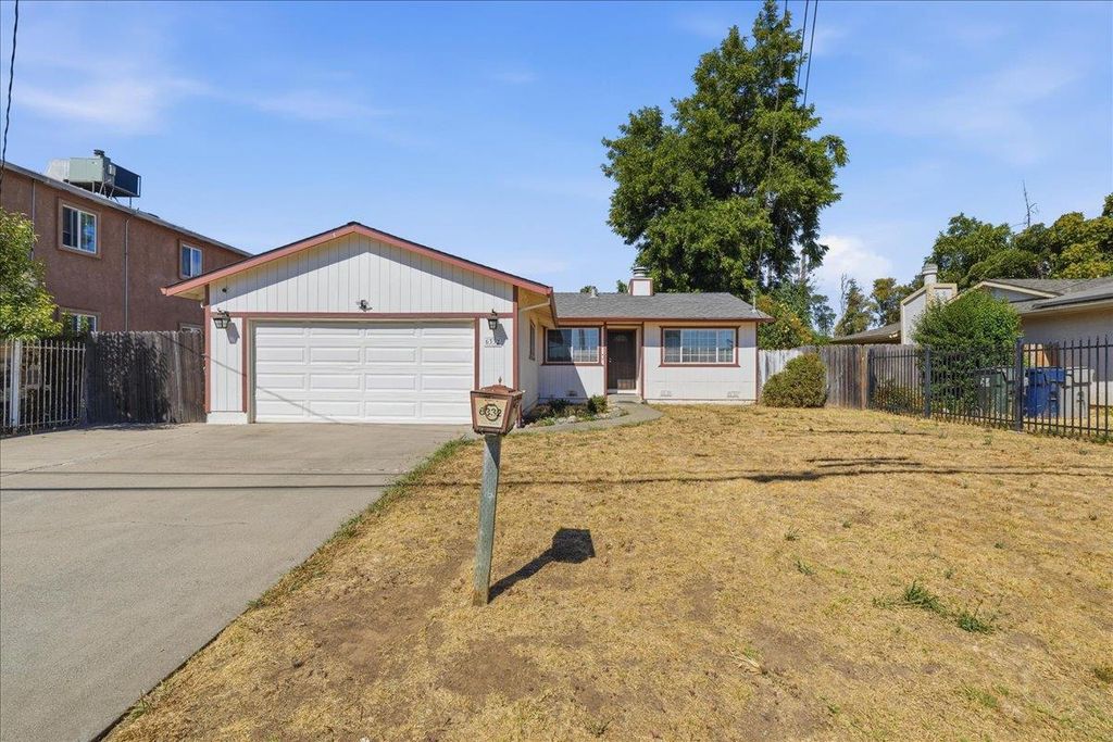 6332 Logan St, Sacramento, CA 95824