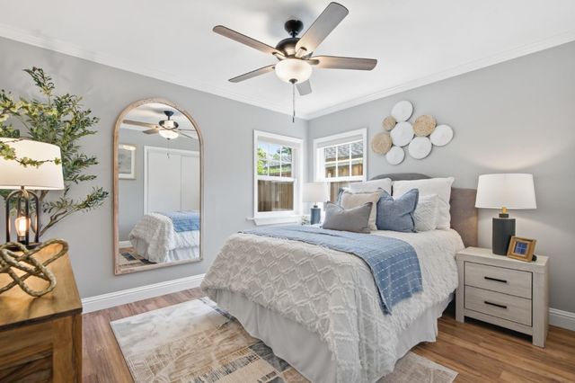 916 5th Avenue, Redwood City, CA 94063