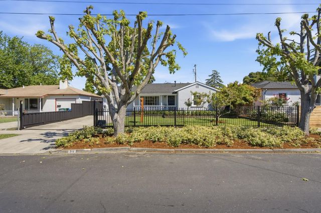 916 5th Avenue, Redwood City, CA 94063