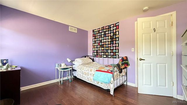 100 Havenwood Lane, Grand Island, NY 14072