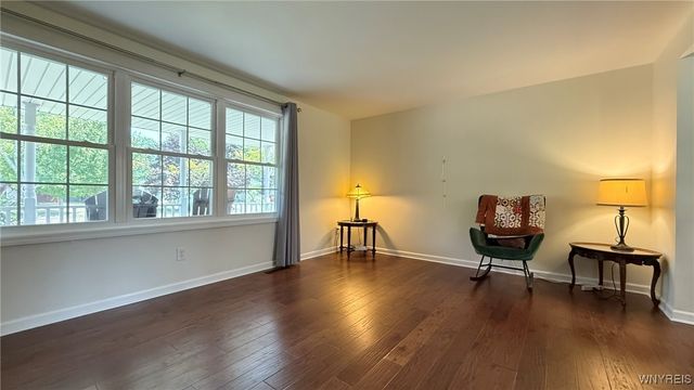 100 Havenwood Lane, Grand Island, NY 14072