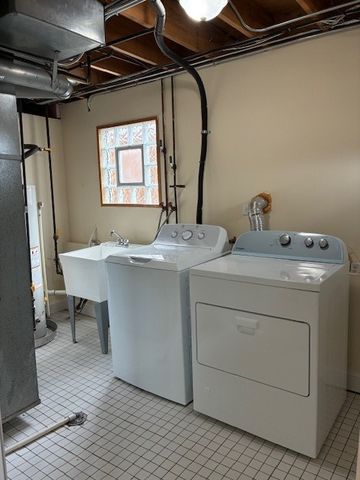 15842 Lavergne Avenue, Oak Forest, IL 60452