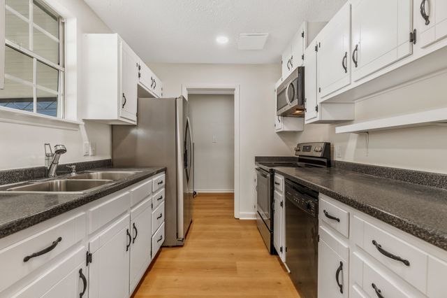 4101 Eastview Dr, Nashville, TN 37211