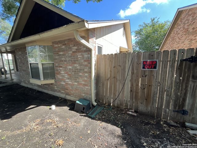 12146 Lemom Blossom, San Antonio, TX 78247