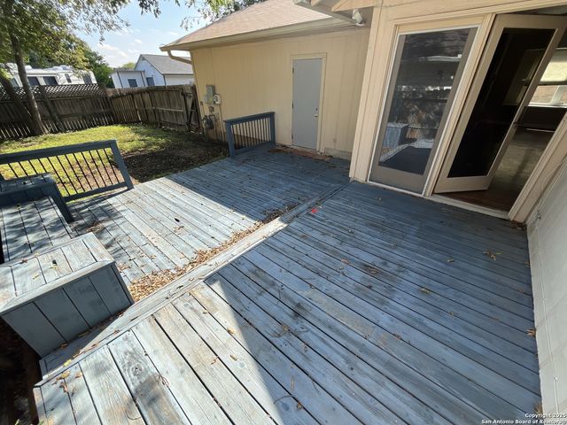 12146 Lemom Blossom, San Antonio, TX 78247