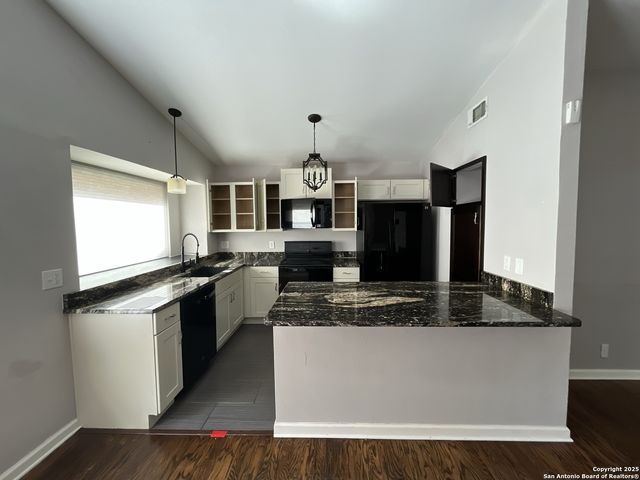 12146 Lemom Blossom, San Antonio, TX 78247