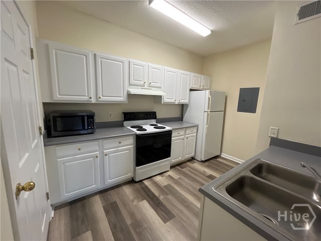 3204 Walden Park Drive, Savannah, GA 31410