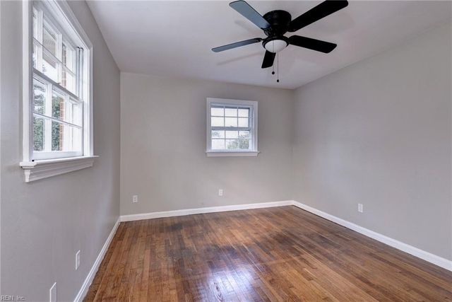 220 Stag TER, Newport News, VA 23602