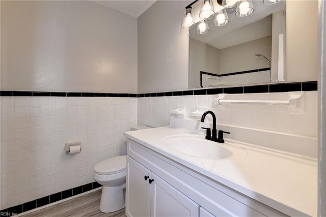 220 Stag TER, Newport News, VA 23602