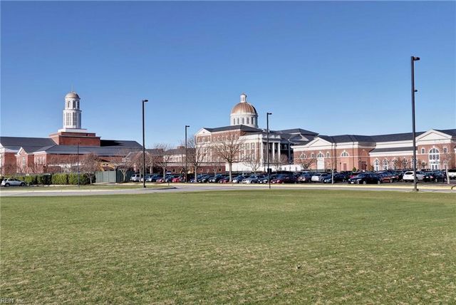 220 Stag TER, Newport News, VA 23602